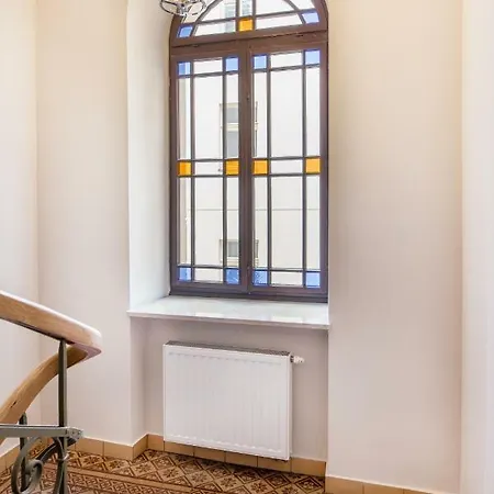 Topolowa Apartment, Next To Main Station * Krakov