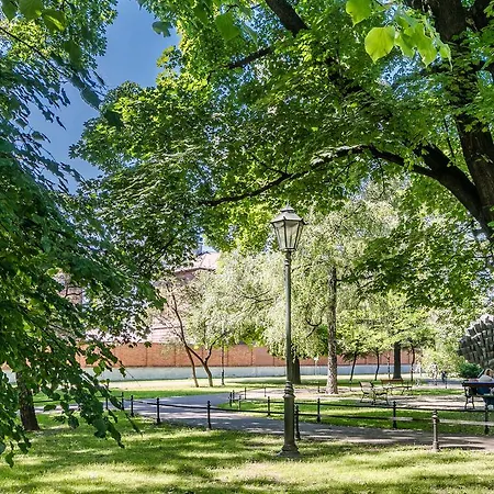 Apartman Topolowa Apartment, Next To Main Station