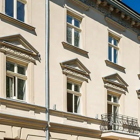 Topolowa Apartment, Next To Main Station