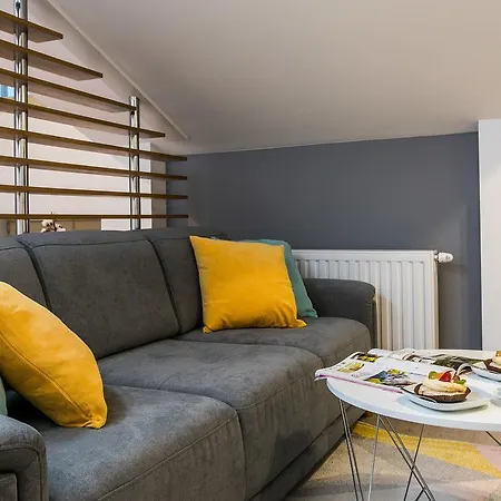 Apartman Topolowa Apartment, Next To Main Station