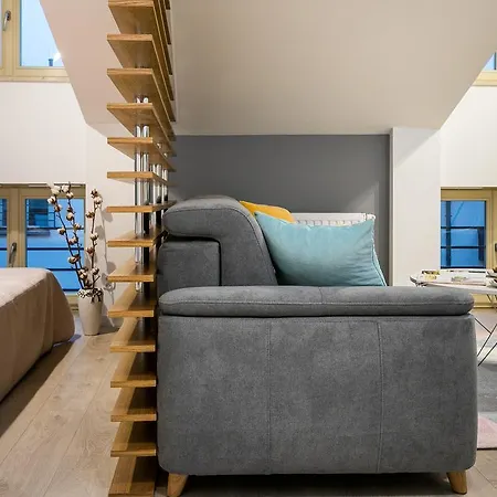 Topolowa Apartment, Next To Main Station Apartman